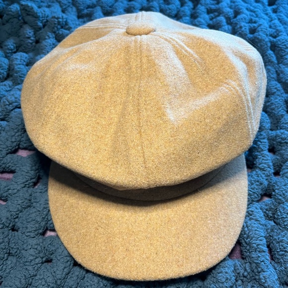 VINTAGE APPLE CAP/BERET - Picture 3 of 4